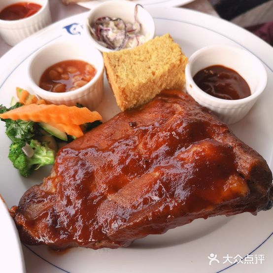 Blue Fin音乐烧烤餐厅(意式风情街店)