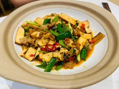 -犇逸·乐山跷脚牛肉·四川现炒(览海店)