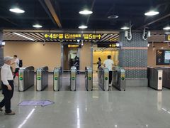 -一大会址·新天地(地铁站)