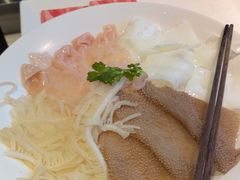 -辣伍鲜毛肚老火锅(元一店)
