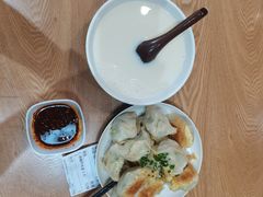 -三好食堂(煎饺·馄饨·肉饼米线·盛世广场店)