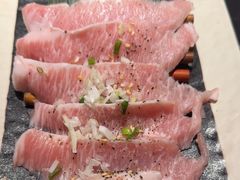 -山川小町·极番烧肉(新地假日广场店)
