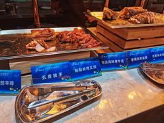 -锤头鲨毛肚海鲜烤肉自助餐厅(国购广场店)