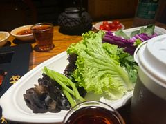 -老牌坊云南鱼豆花火锅(爱建店)