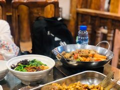 干锅腊排骨-88号小吃店·经典云南菜·地道纳西美食
