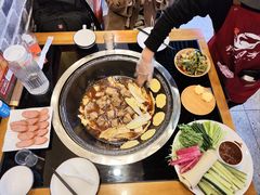 -炖四方东北铁锅炖·烧烤小龙虾(中豪国际店)