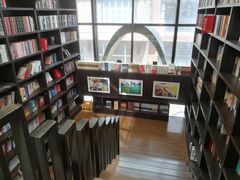 -钟书阁(松江泰晤士小镇店)