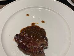 -大中华希尔顿酒店-念自助餐·嗨啤·小龙虾