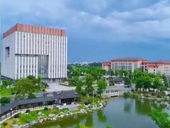 -香港大学
