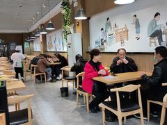 大堂-三好食堂(煎饺·馄饨·肉饼米线·盛世广场店)