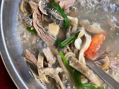 -老石黑山羊毛驴肉火锅(金凯广场店)