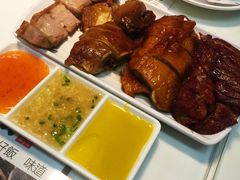 -新大咀港式茶餐厅(宝山万达店)