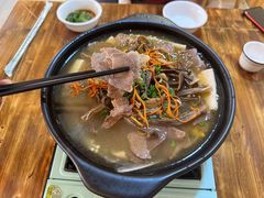 -乡土特色.冷锅鱼.牦牛肉汤锅