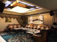 -新铂金汇商务会所KTV·夜总会(濠园会店)