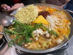 部队火锅-富乐满韩国正宗炸鸡韩国料理(虹泉路店)