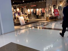 -鸿通城购物中心