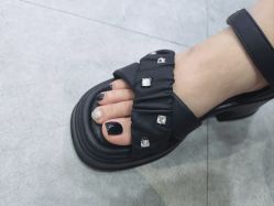 -灰姑娘美甲美睫馆