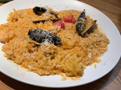 -Dragon Pizza•圆脸龙披萨·牛排餐厅