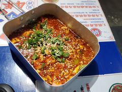-马路边边串串香(苗栗路店)