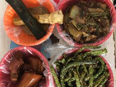 -咱家王新国把子肉(县东巷店)