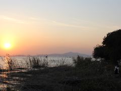 -亮河湾山庄