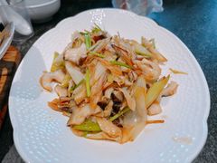 -五谷丰登农家院·地道胶东菜·海鲜烧烤(威海店)