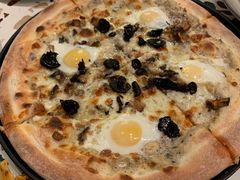 黑松露蘑菇pizza-MOMENTI手工意面(晶耀前滩店)