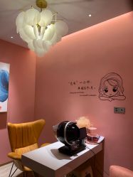 -诗丽华黛美容院