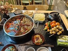 -鹿鸣山草本茶香火锅(园西路店)
