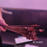 当高科技夜店风遇到了烧烤