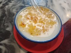 杏仁豆腐加桃胶-玫瑰甜品(文明路店)