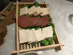 -尚尚仙·酸汤猪手·猪肚鸡火锅(华联万柳购物中心店)