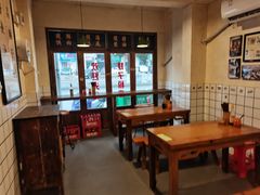 -矮子粉店1985·长沙米粉(湘春路店)