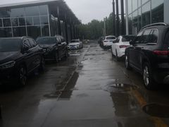 -河北盛世之星奔驰4S店(赵佗公园店)