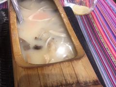 -香巴拉云南餐厅(华莱坞店)