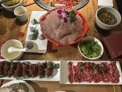 -城墙拐拐火锅(三峡广场黑金冠店)
