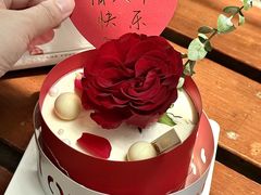 -花花卷卷·鲜食蛋糕(静安久光百货店)