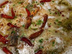 -江渔儿酸菜鱼·拔草餐厅(虎门君乐汇店)