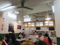 大堂-石灰市老火锅(北滨路店)