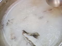 -正能量脆肉鲩火锅