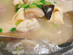 -蜜桃餐厅·伴山(湖滨商业街店)