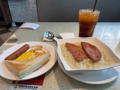 -香港新发烧腊茶餐厅(书城店)