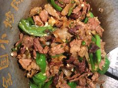 -费大厨辣椒炒肉(万家丽一店)
