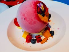 覆盆子气球-佐度王子扒房(天鹅湖店)