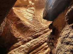 -天山神秘大峡谷