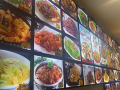 -老码头黑皮肘子锅包肉(赣水路店)