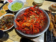 -琥珀老六龙虾(四里河店)