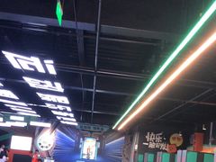 -极限PLAY运动娱乐新世界·团建派对潮玩休闲馆·室内蹦极高空游乐园