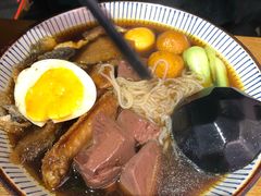 无牌小范必食车仔面-無牌小范·香港明星美食