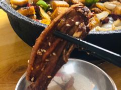 -老钟家烤羊排·敦伊阁清真餐厅胡羊焖饼